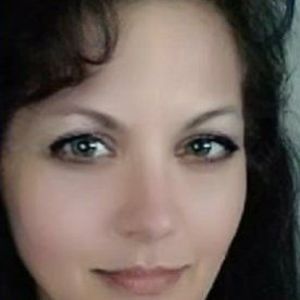 Meet your Posher, Deedee